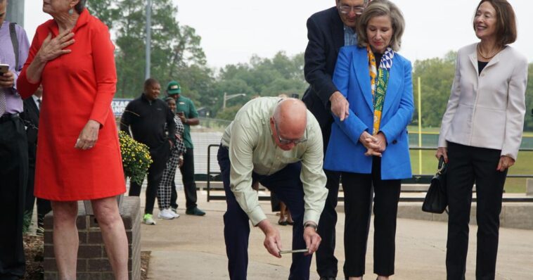 'A great foundation': Longview ISD honors latest class of Distinguished Alumni | Education