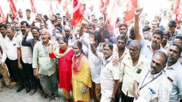 TN: Electricity Workers Hold Hunger Strike, Say Scrap E-Tender’