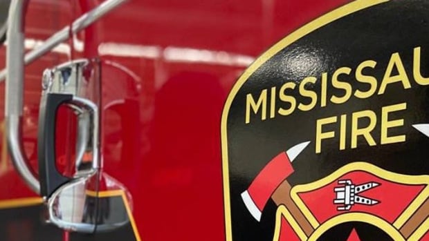 1 dead, 3 injured after 'suspicious' Mississauga house fire