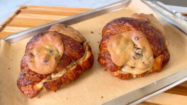 New viral crookie food trend is a croissant filled with chocolate chip cookie dough